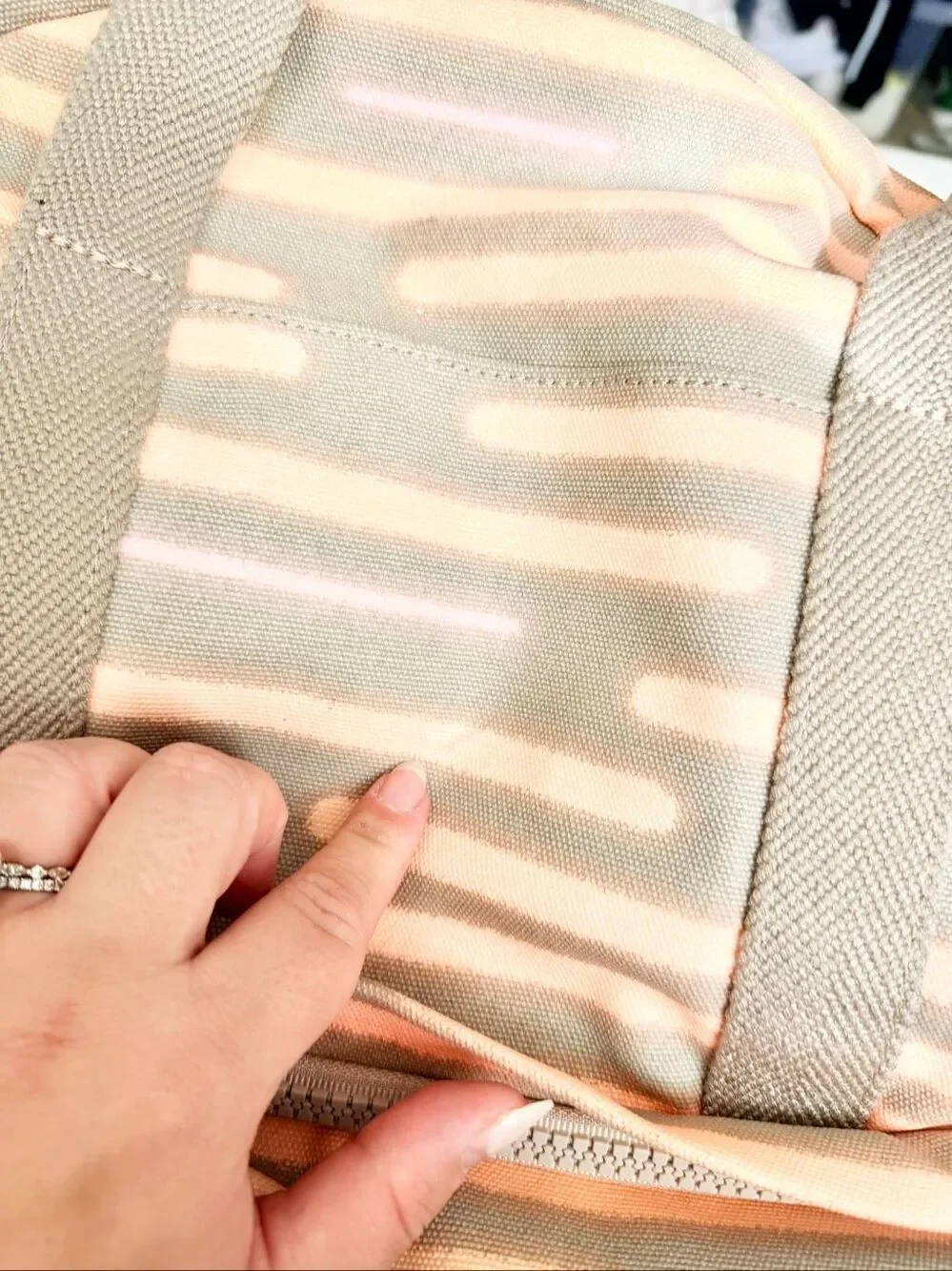 Kate Spade Saturday Weekender Travel Bag Gray Peach Pink Stripe Overnight Duffel
